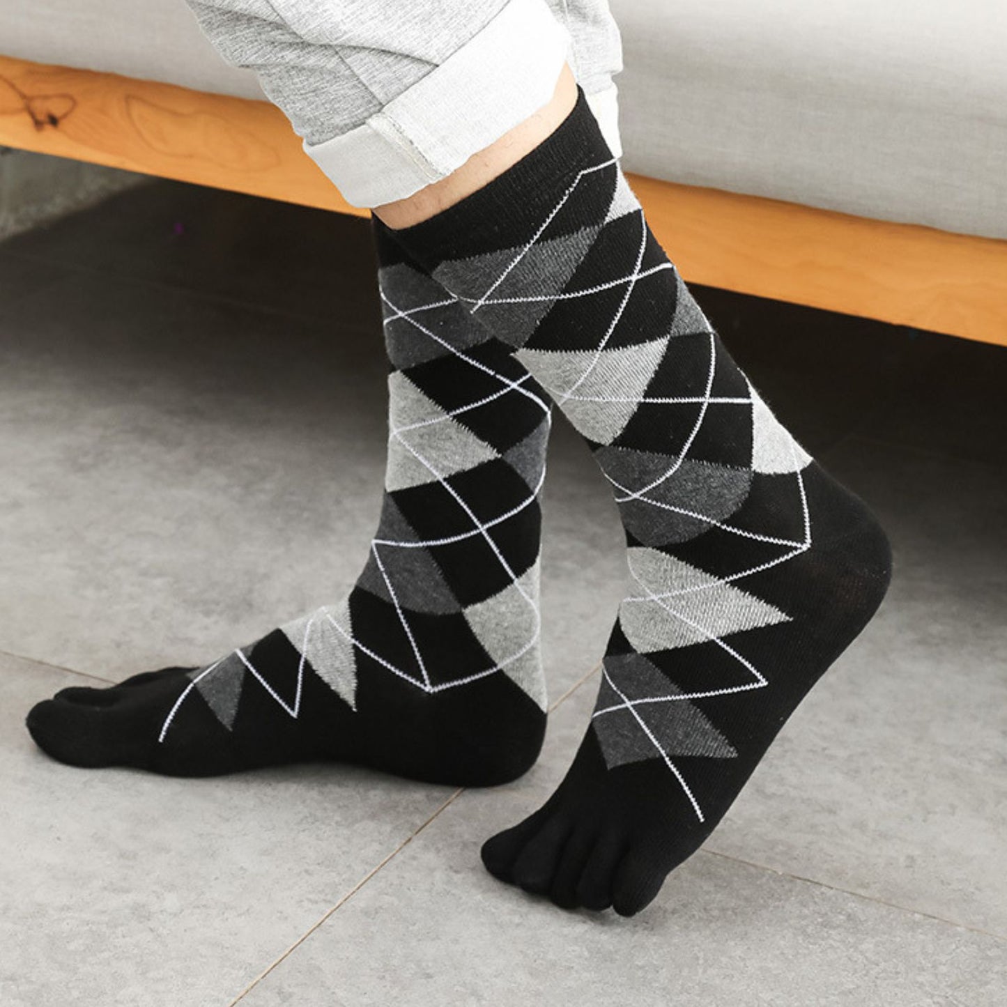 Casual Black Diamond Toe Socks Gift Box