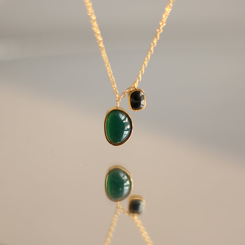 Gold-Plated Green Chalcedony and Black Onyx Jewelry Set