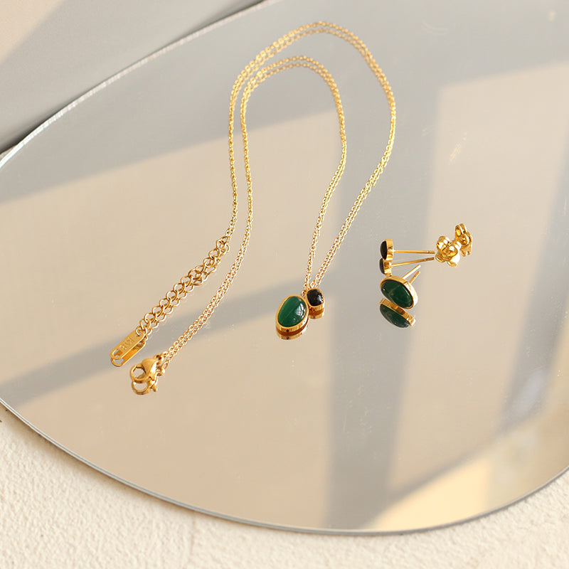 Gold-Plated Green Chalcedony and Black Onyx Jewelry Set
