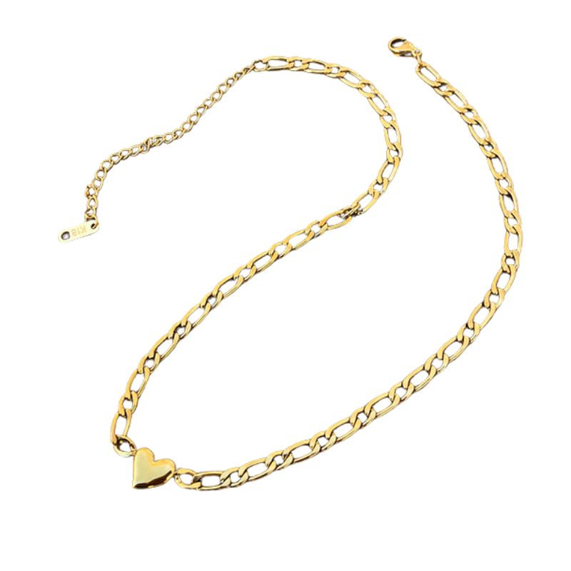 Chic Gold-Plated Heart Charm Choker with Extendable Chain