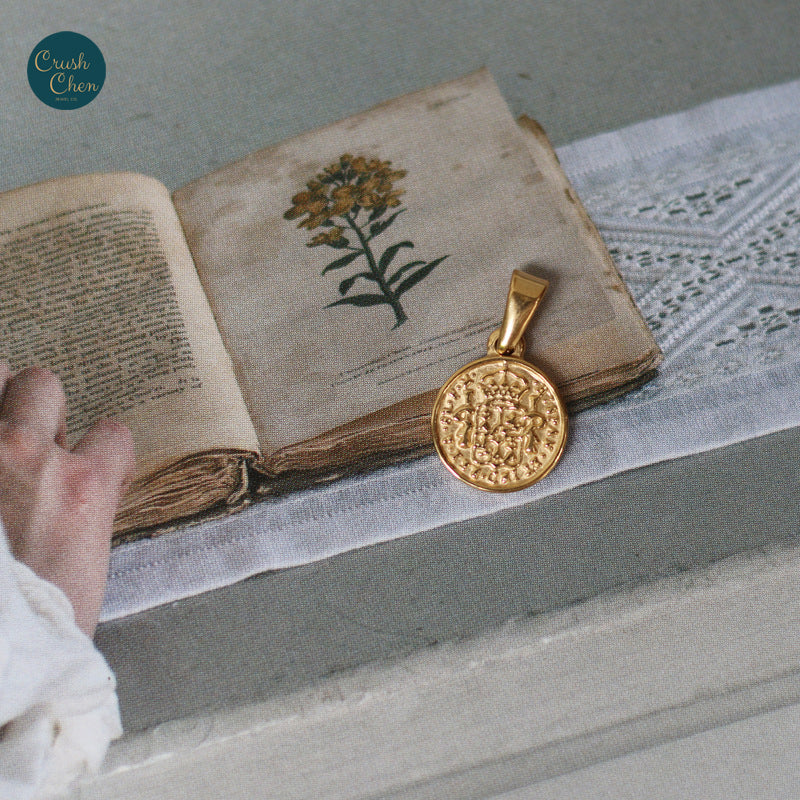Gold Plated Roman Coin Pendant - Pantsnsox