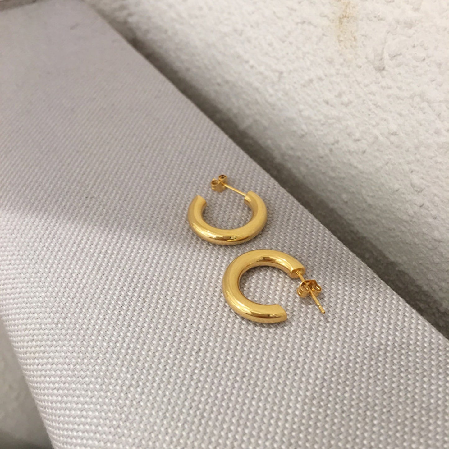 Hoop Earrings - Pantsnsox