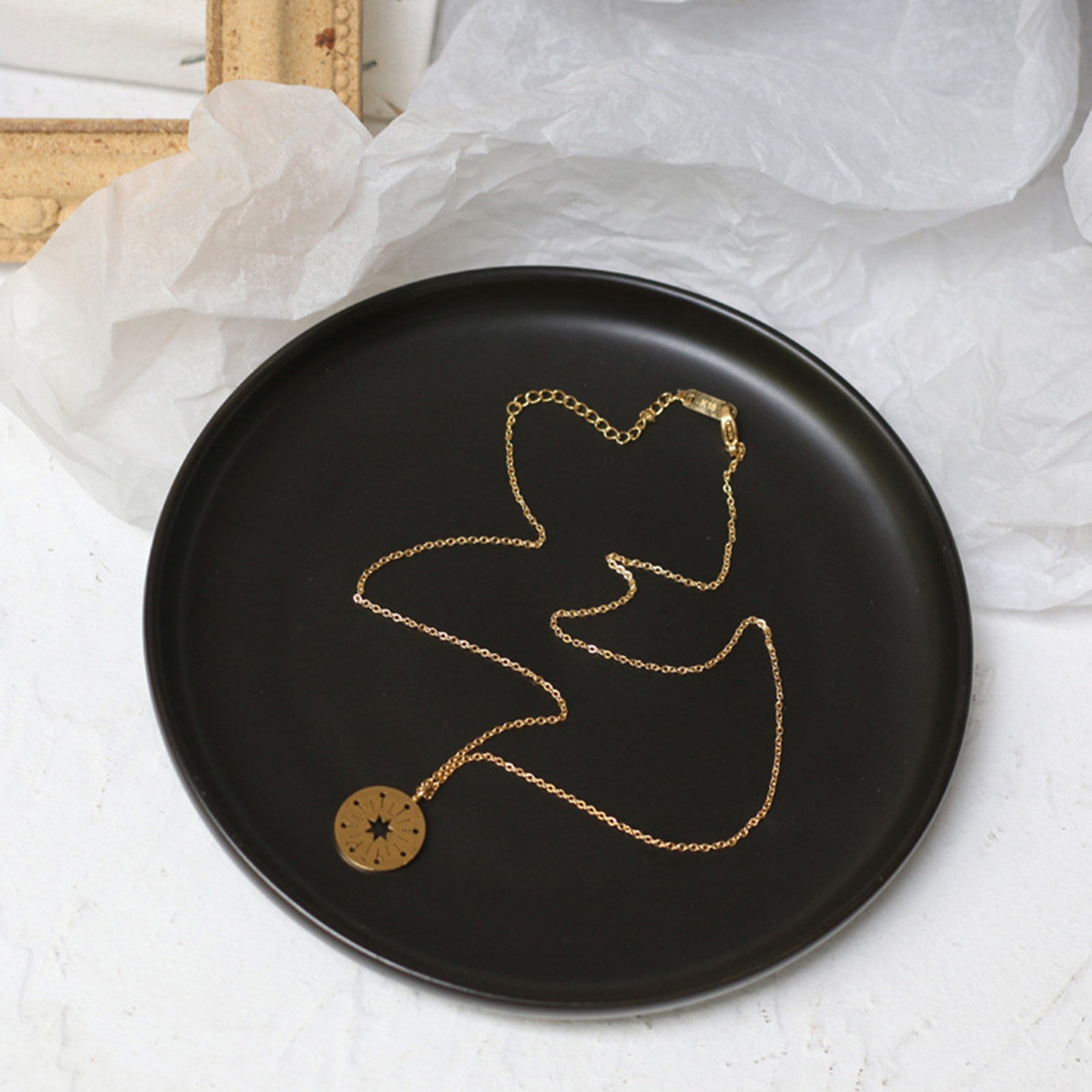 The North Star Pendant 18K Necklaces - Pantsnsox