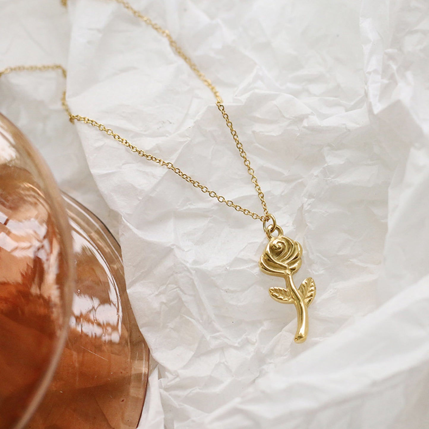 Rose Pendant  Necklace - Pantsnsox
