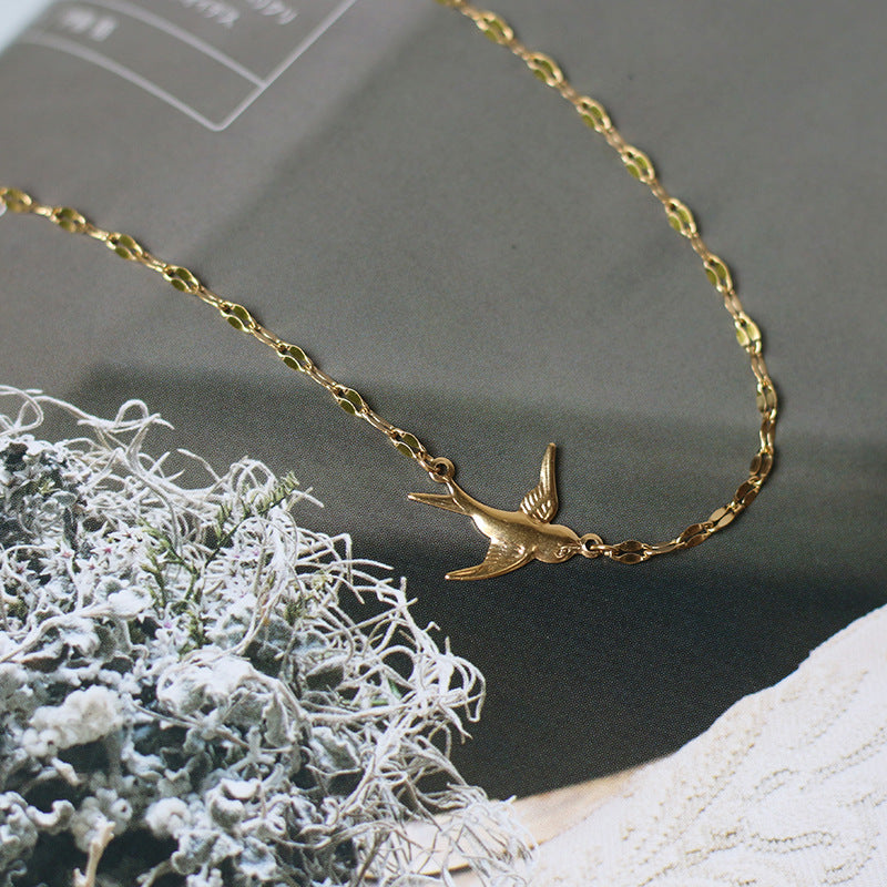 Swallow Flight  Necklace - Pantsnsox