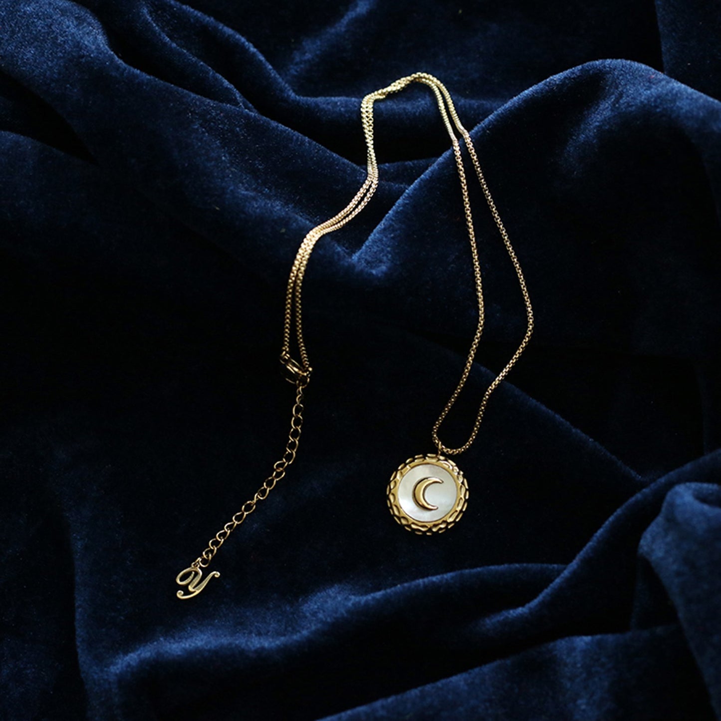 Mother of Pearl Moon Charm - Pantsnsox