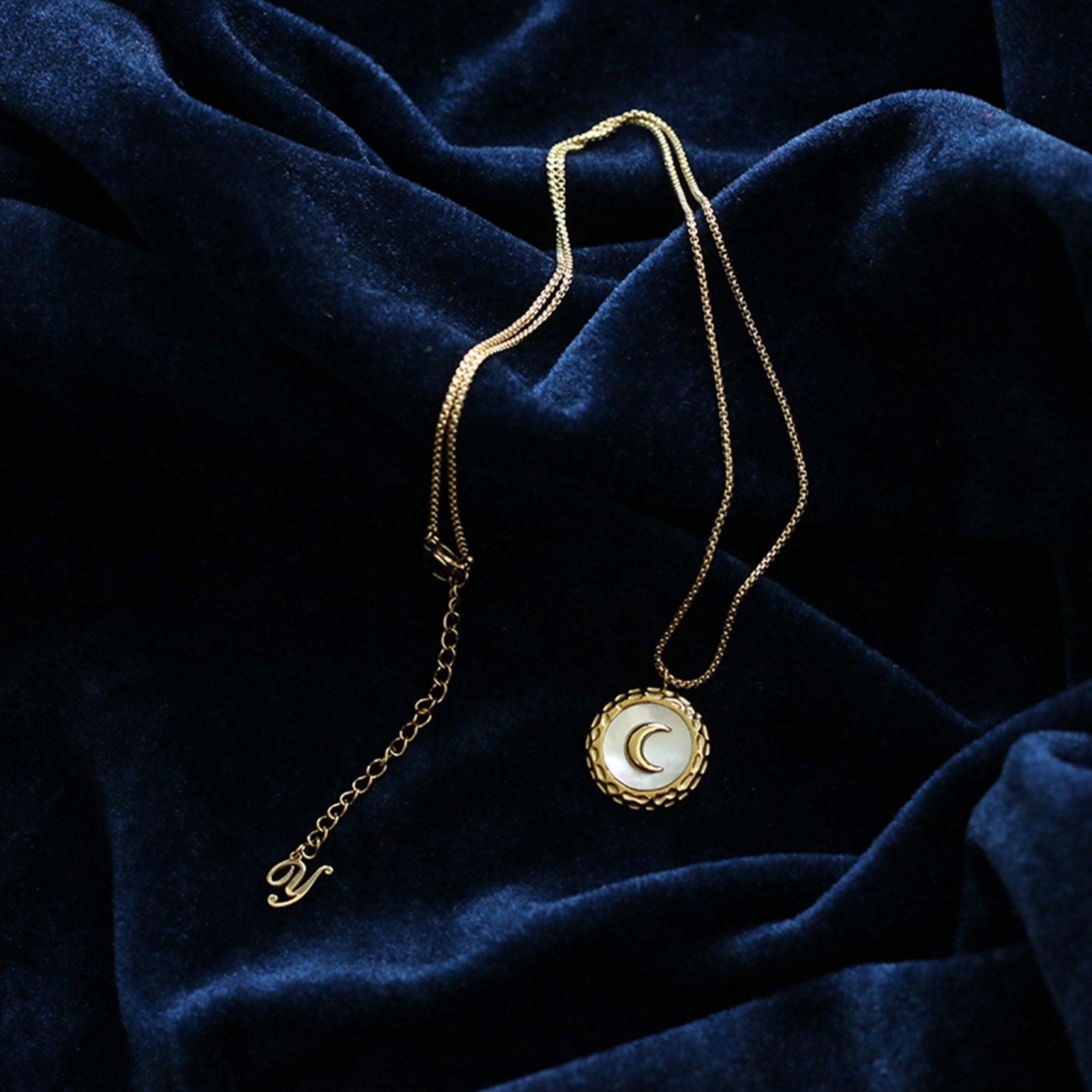 Mother of Pearl Moon Charm - Pantsnsox