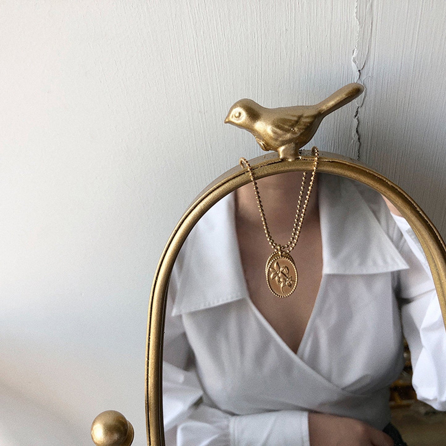 Floral Pendant Gladiolus Necklace - Pantsnsox