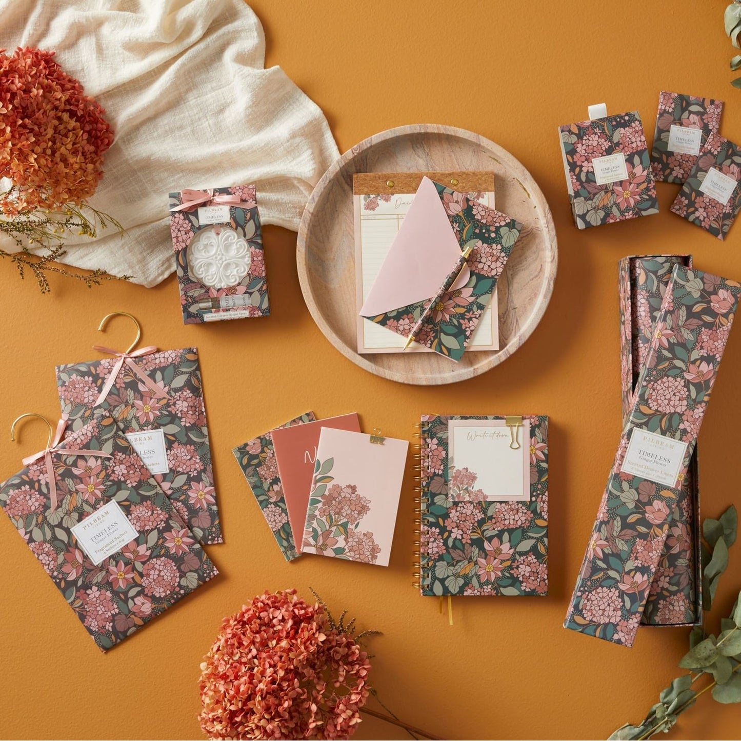 Pilbeam Ginger Flower Timeless Hanging Sachets 4x60g