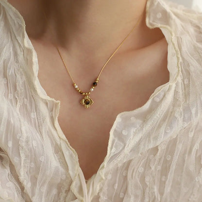 Caramel Tone Vintage Floral Tiger’s Eye Beaded Necklace in Gold-Plated Titanium Steel Crushes.