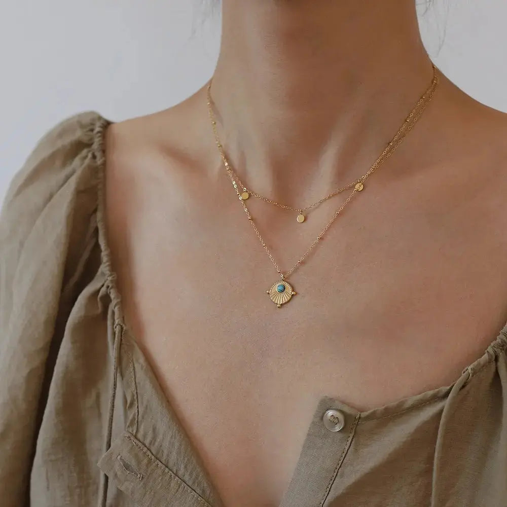 Bohemian Double Layer Necklace in 18K Gold Plated Titanium Steel with Artificial Turquoise Pendant Crushes.