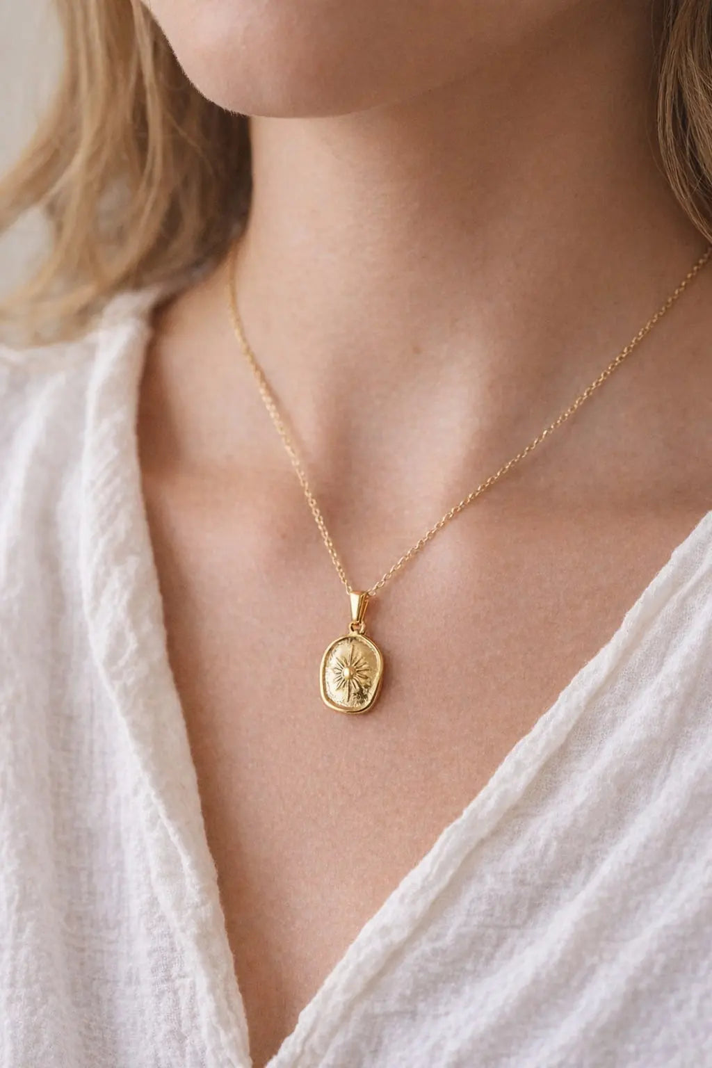 Gold Plated Roman Coin Pendant 17 sku-17-L17 不规则八芒星 model image