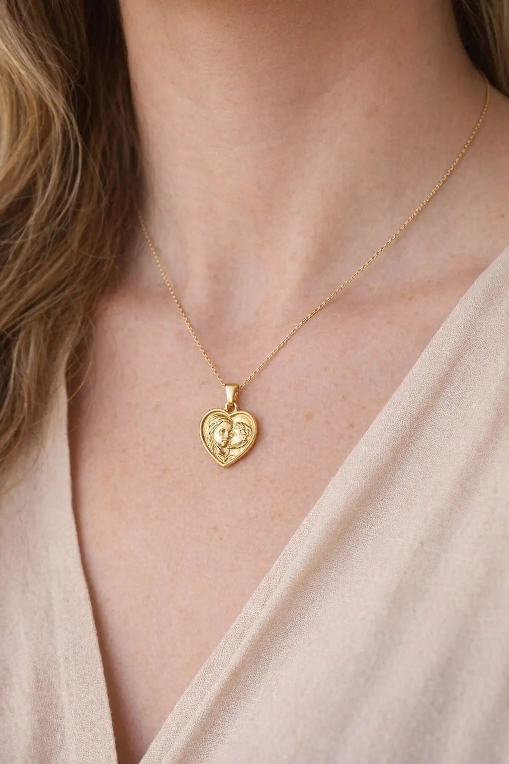 Gold Plated Roman Coin Pendant sku-8-L08 母子爱心 model image