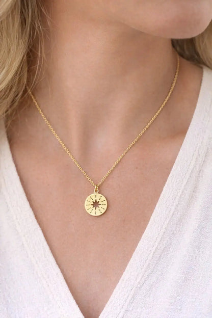 The North Star Pendant 18K Necklaces model image