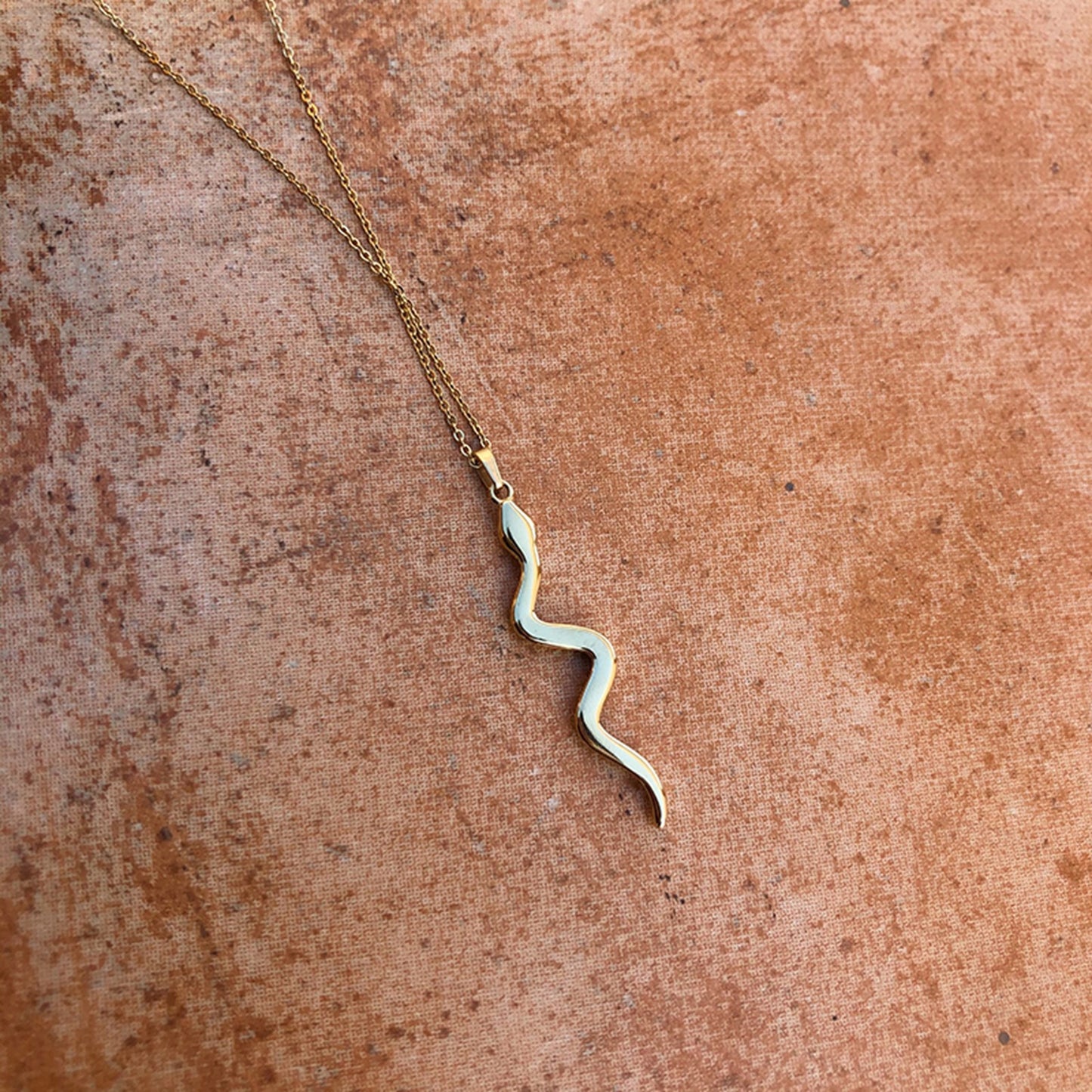 Elegant Snake Necklace Stunning 18k Gold Plated