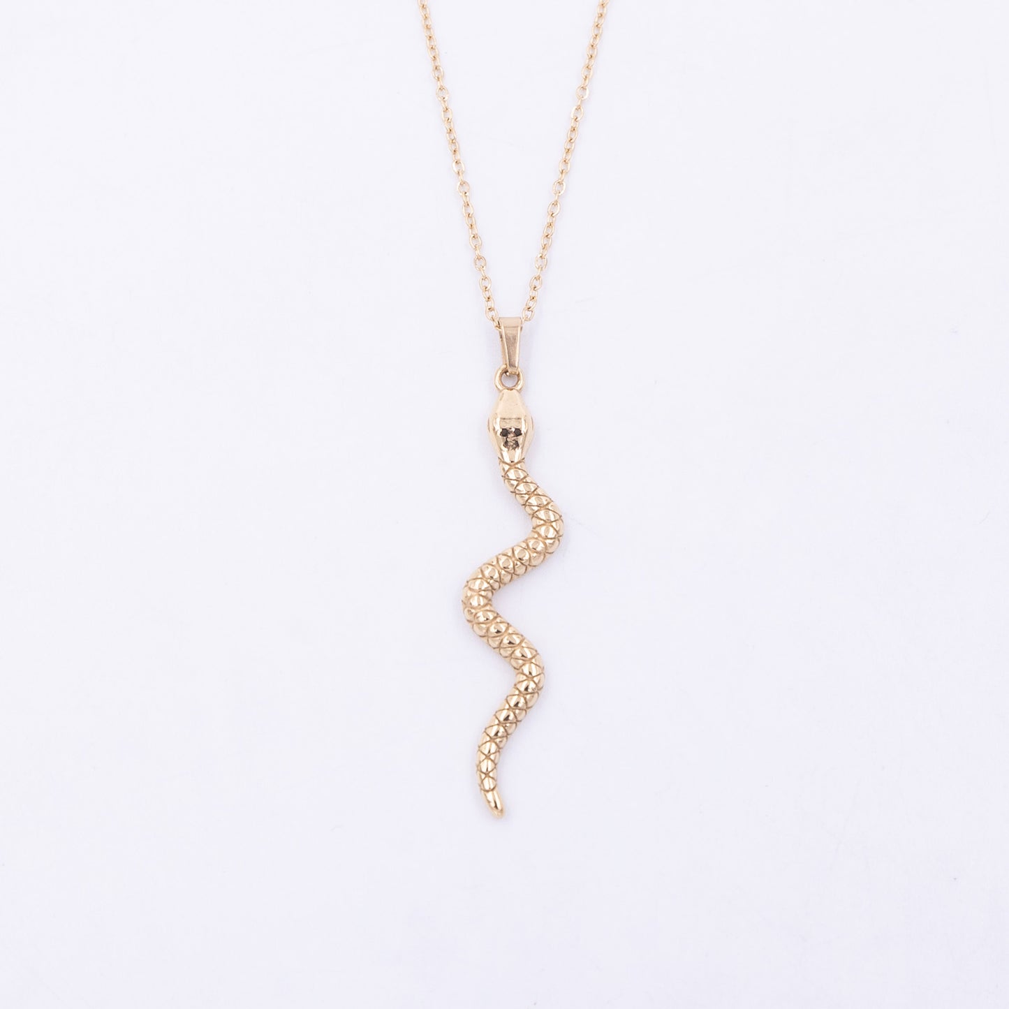 Elegant Snake Necklace Stunning 18k Gold Plated